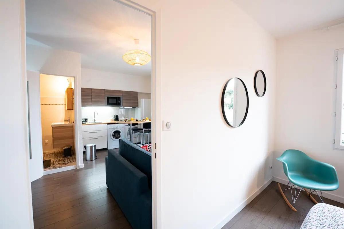 Appartement N2 Centre Village, Clim, Parking Gratuit Aigues-Mortes Exterior photo