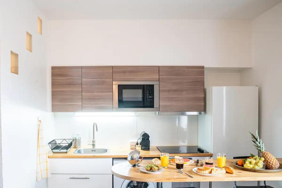 Appartement N2 Centre Village, Clim, Parking Gratuit Aigues-Mortes Exterior photo